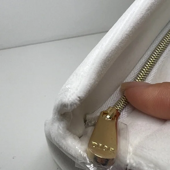 Dior Velvet White Makeup Trousse Cosmetic Case Pouch New In Box - Picture 5 of 8